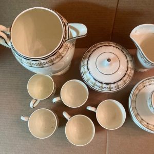 Fabulous Delicate 18th Century Wedgwood Creamware 15 Piece Tea Set