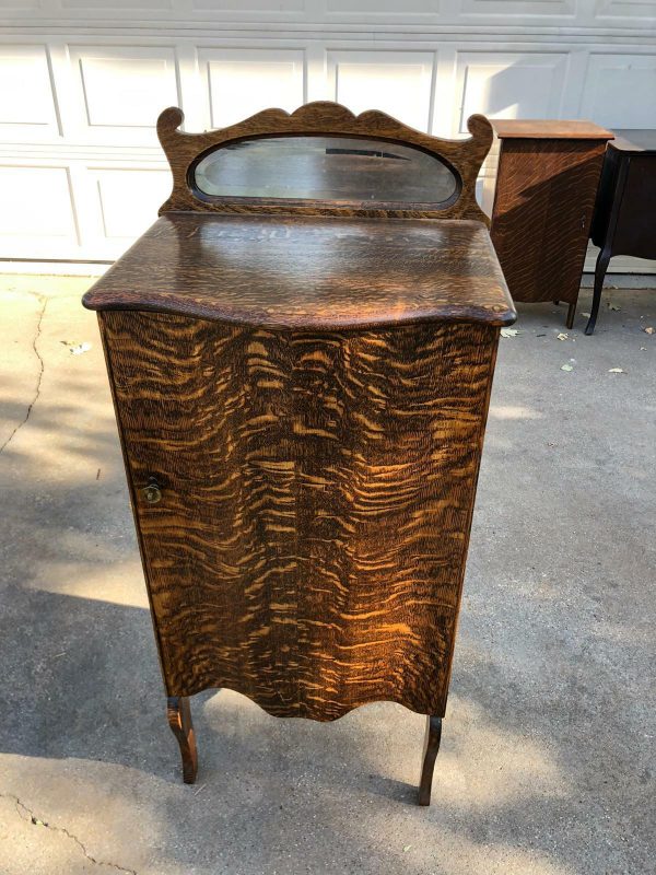 BEAUTIFUL Tiger Oak Antique Art Nouveau Music Cabinet